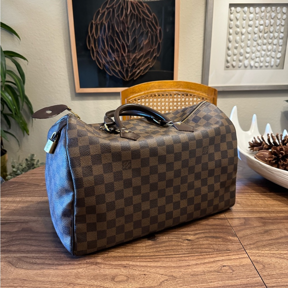 Louis Vuitton Speedy 35